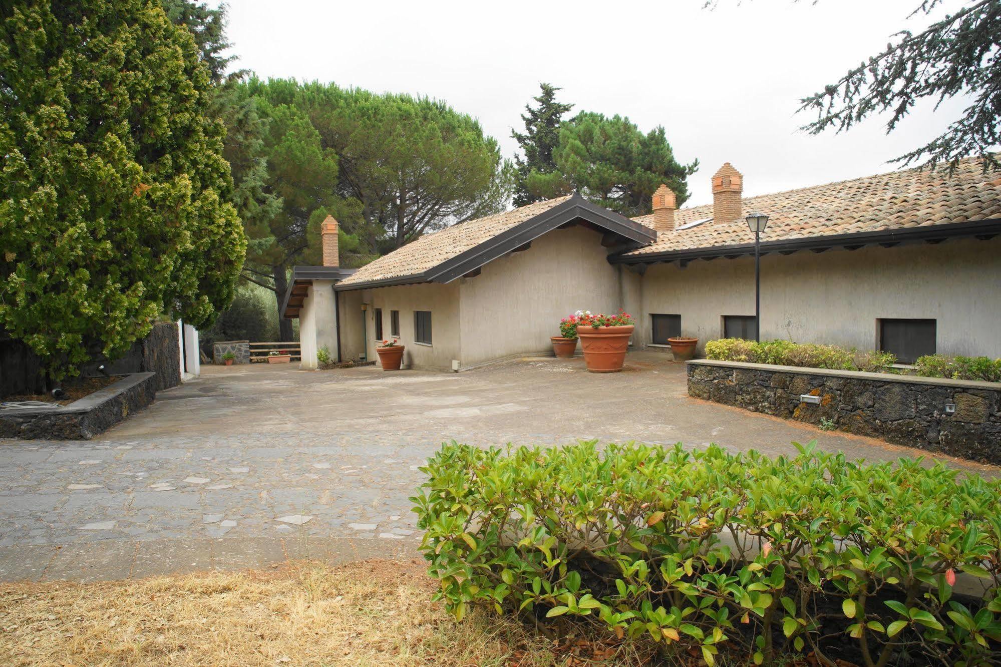 Etna Paradise Locazioni Brevi Villa Ragalna Exterior foto